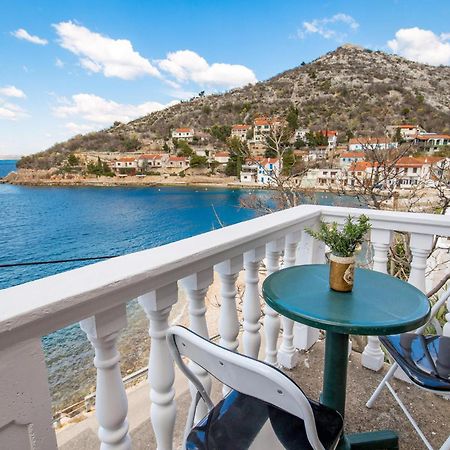 Cozy Apartment In Starigrad With House Sea View מראה חיצוני תמונה