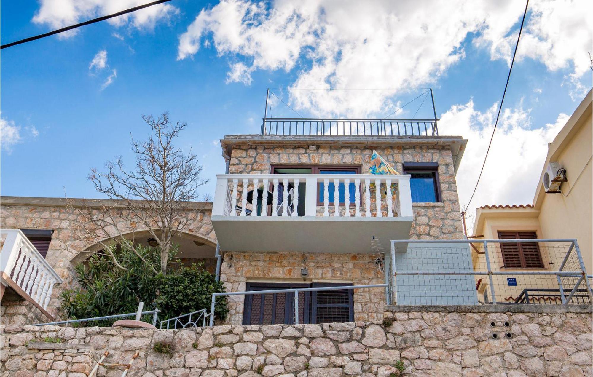 Cozy Apartment In Starigrad With House Sea View מראה חיצוני תמונה